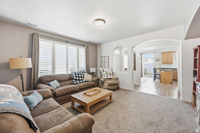 1138 N KENSINGTON DR, North Salt Lake, UT 84054