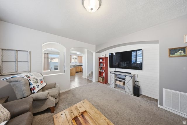 1138 N KENSINGTON DR, North Salt Lake, UT 84054