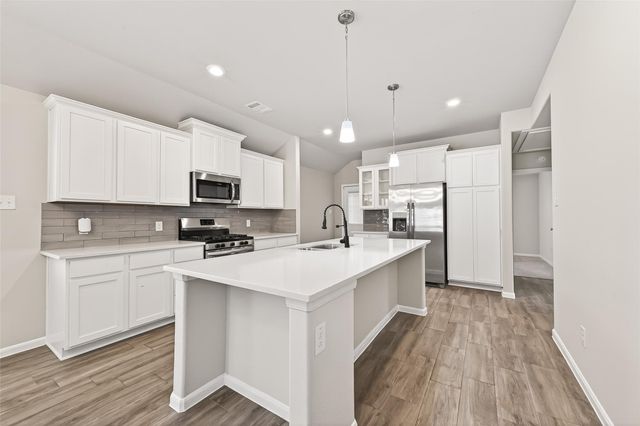 6823 Escondido Drive, Rosharon, TX 77583