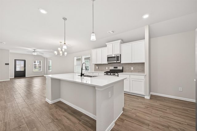 6823 Escondido Drive, Rosharon, TX 77583