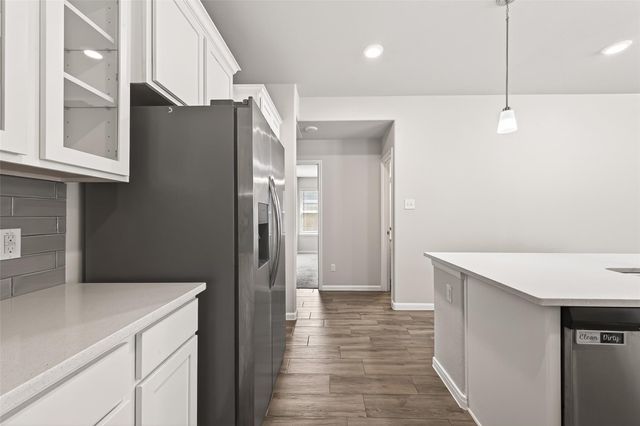 6823 Escondido Drive, Rosharon, TX 77583