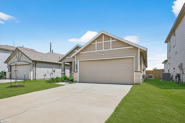 6823 Escondido Drive, Rosharon, TX 77583