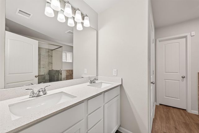 6823 Escondido Drive, Rosharon, TX 77583