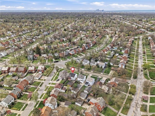 2227 Fenwick Road, University Heights, OH 44118