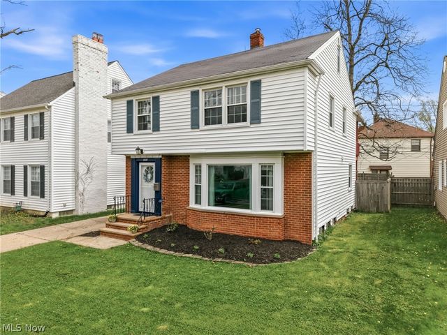 2227 Fenwick Road, University Heights, OH 44118