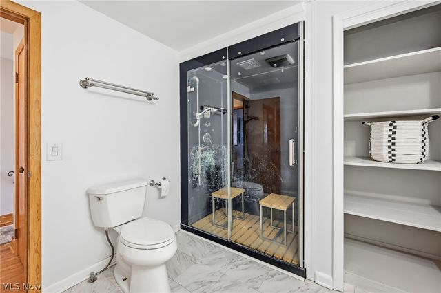 2227 Fenwick Road, University Heights, OH 44118