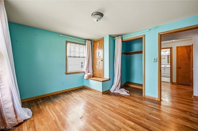 2227 Fenwick Road, University Heights, OH 44118