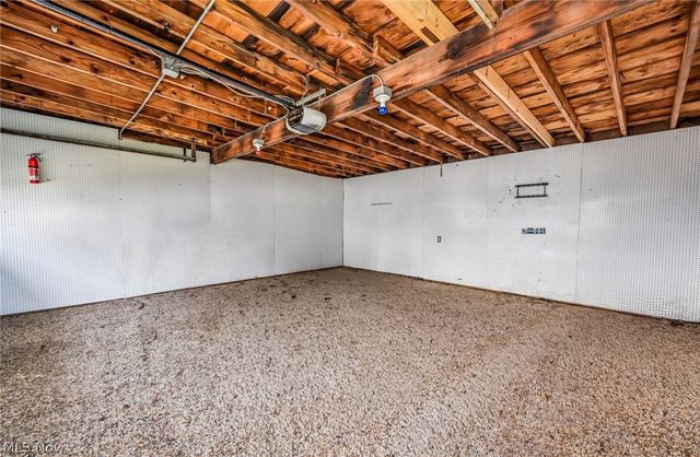 2227 Fenwick Road, University Heights, OH 44118