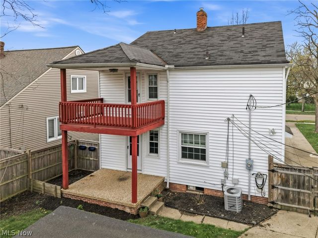 2227 Fenwick Road, University Heights, OH 44118