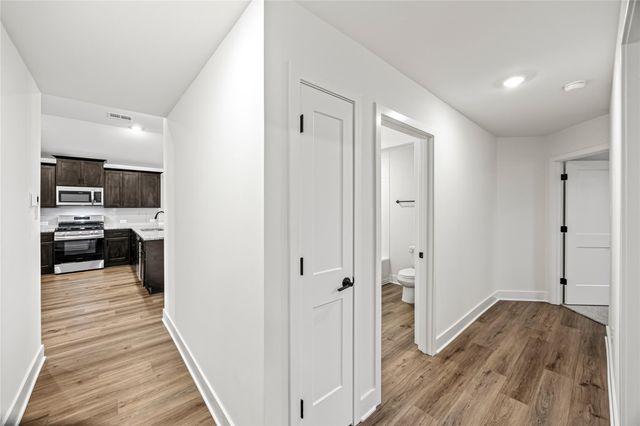 2225 W Post Oak Circle, Dayton, TX 77535