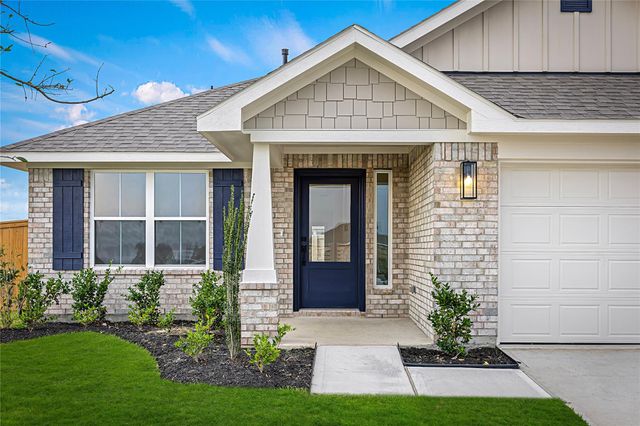 2225 W Post Oak Circle, Dayton, TX 77535