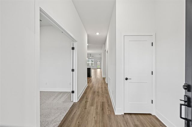 2225 W Post Oak Circle, Dayton, TX 77535