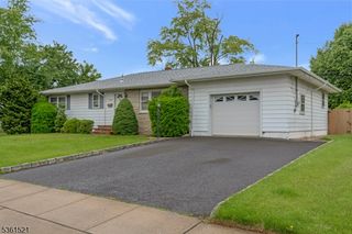 1010 Dorn Ave, Middlesex Boro, NJ 08846
