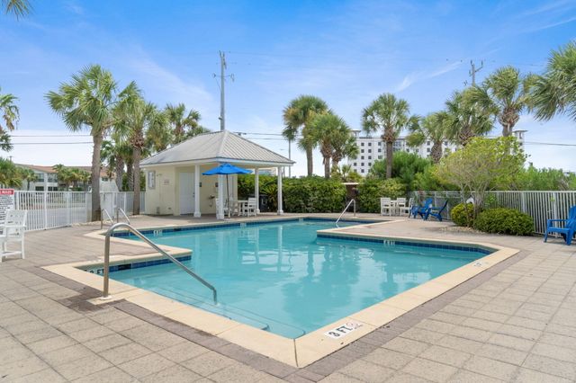8436 Gulf Boulevard UNIT 423, Navarre, FL 32566