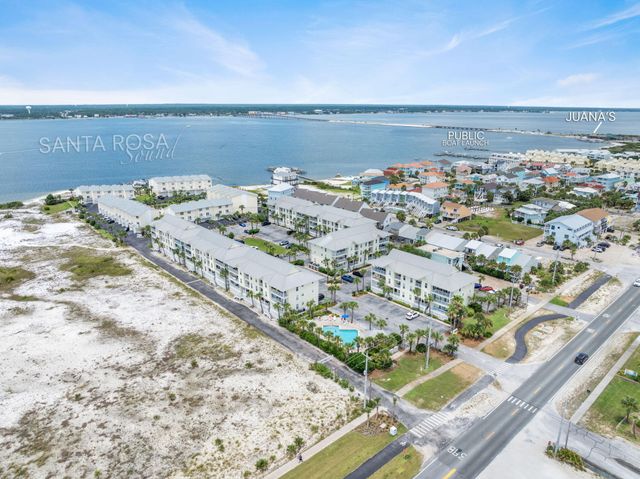 8436 Gulf Boulevard UNIT 423, Navarre, FL 32566