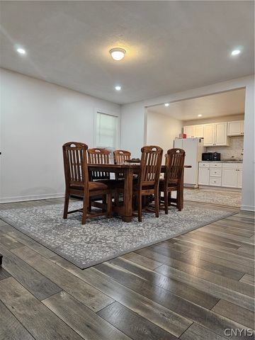 1102 Oak Street, Utica, NY 13502