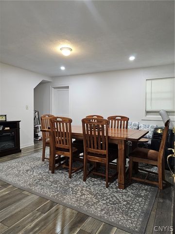 1102 Oak Street, Utica, NY 13502
