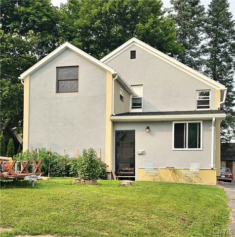 1102 Oak Street, Utica, NY 13502