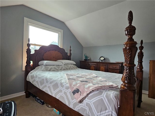 1102 Oak Street, Utica, NY 13502