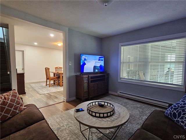 1102 Oak Street, Utica, NY 13502