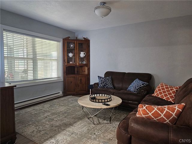 1102 Oak Street, Utica, NY 13502