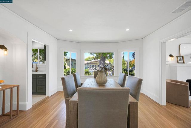 1300 Kains Ave, Berkeley, CA 94702
