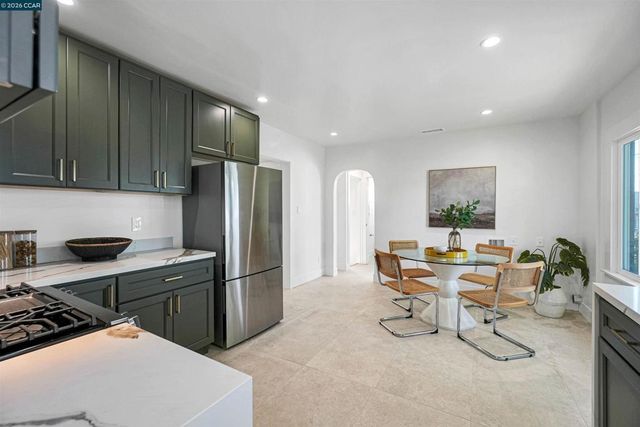 1300 Kains Ave, Berkeley, CA 94702