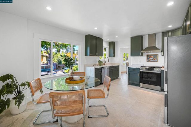 1300 Kains Ave, Berkeley, CA 94702