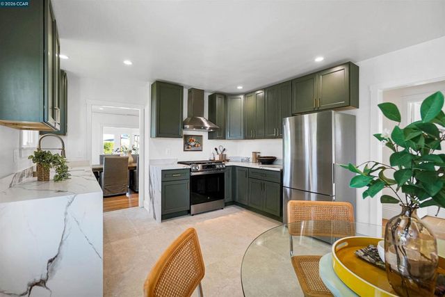 1300 Kains Ave, Berkeley, CA 94702
