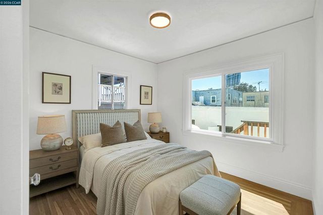 1300 Kains Ave, Berkeley, CA 94702
