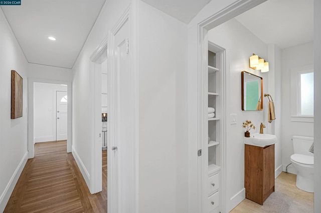 1300 Kains Ave, Berkeley, CA 94702