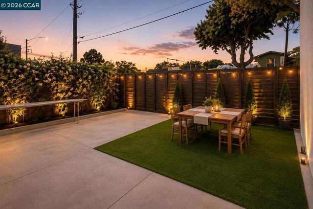 1300 Kains Ave, Berkeley, CA 94702