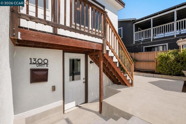 1300 Kains Ave, Berkeley, CA 94702