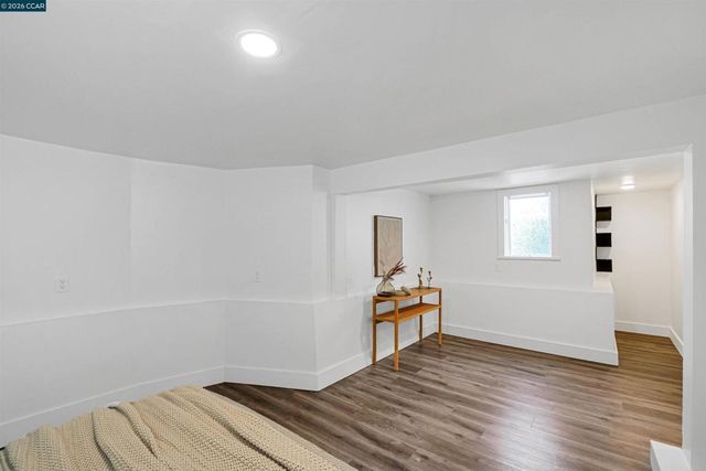 1300 Kains Ave, Berkeley, CA 94702