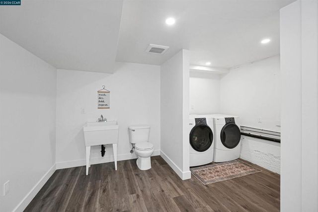 1300 Kains Ave, Berkeley, CA 94702