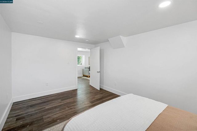 1300 Kains Ave, Berkeley, CA 94702