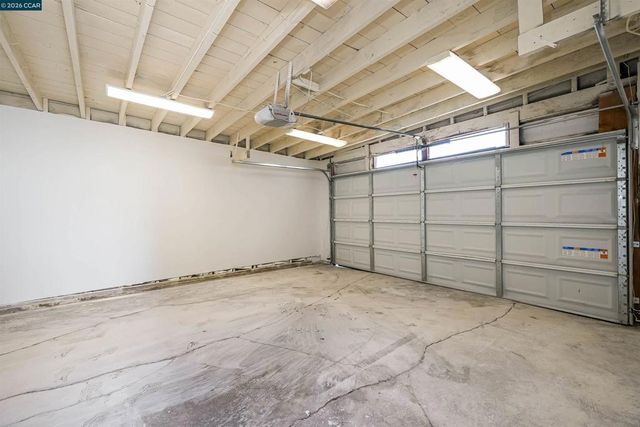 1300 Kains Ave, Berkeley, CA 94702