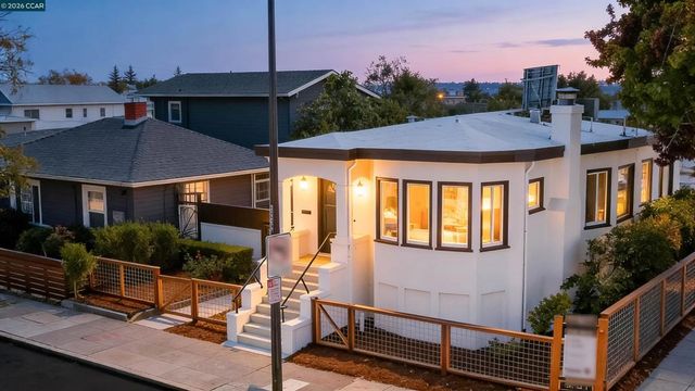 1300 Kains Ave, Berkeley, CA 94702