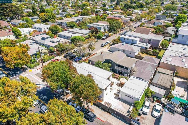 1300 Kains Ave, Berkeley, CA 94702