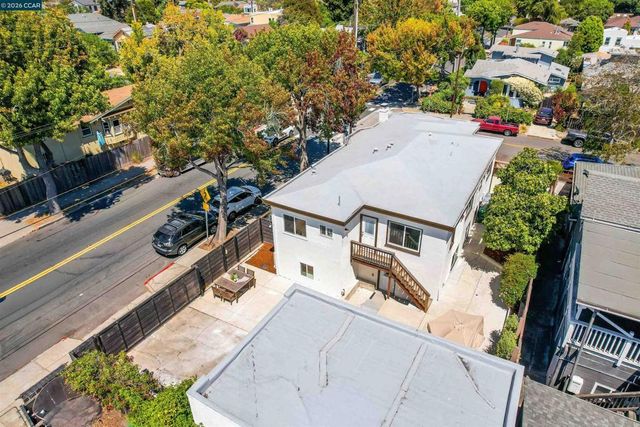 1300 Kains Ave, Berkeley, CA 94702