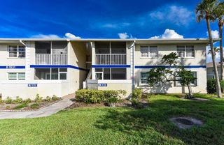1531 SE Royal Green Circle 202, Port St Lucie, FL 34952