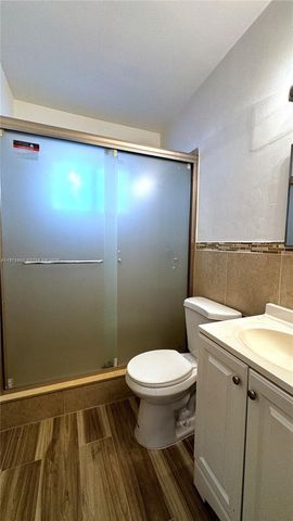 120 NE 55th St 4, Miami, FL 33137