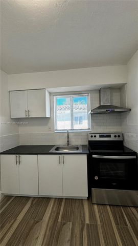 120 NE 55th St 4, Miami, FL 33137