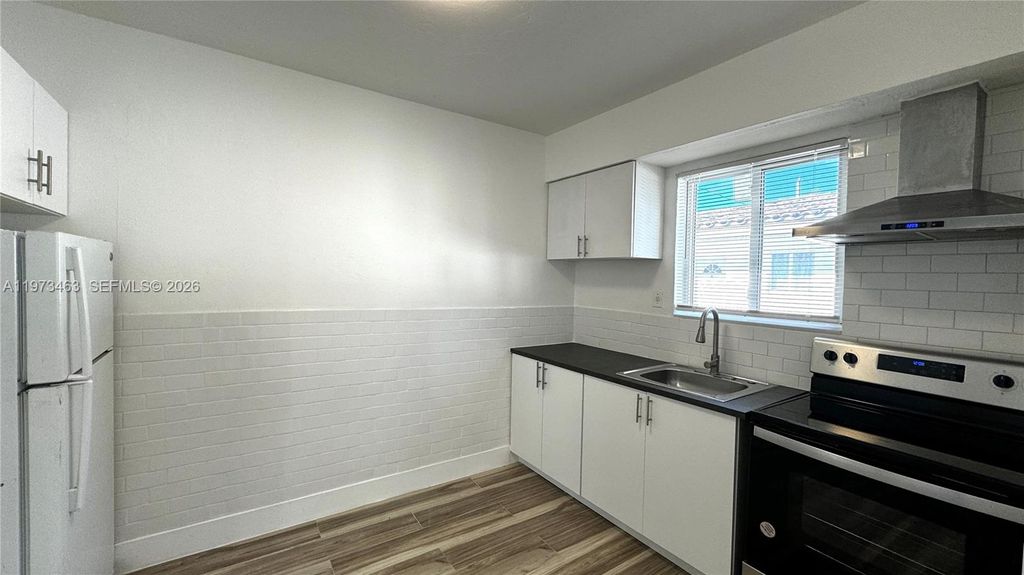 120 NE 55th St 4, Miami, FL 33137