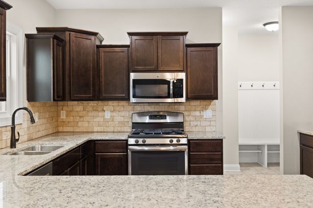 608 NE 45th Court, Ankeny, IA 50021