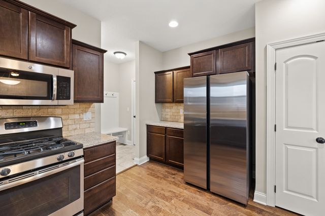 608 NE 45th Court, Ankeny, IA 50021