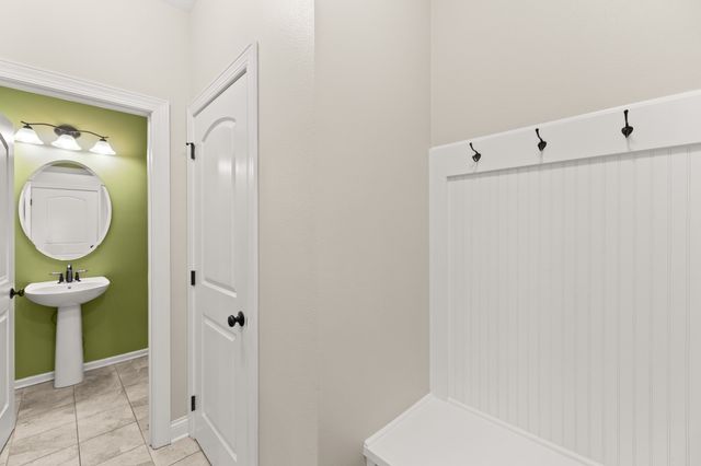 608 NE 45th Court, Ankeny, IA 50021