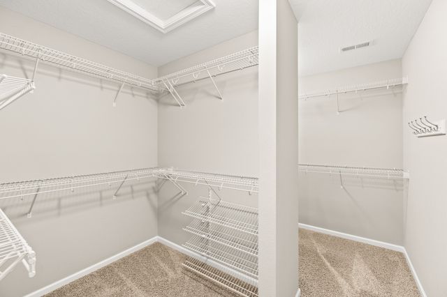 608 NE 45th Court, Ankeny, IA 50021