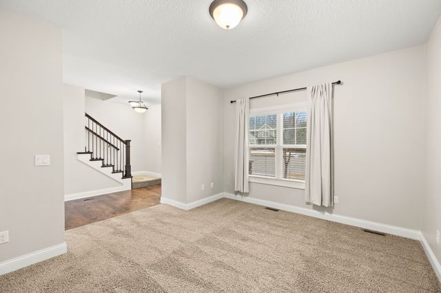 608 NE 45th Court, Ankeny, IA 50021