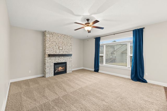 608 NE 45th Court, Ankeny, IA 50021